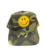 Load image into Gallery viewer, Smile Bih(Camo)